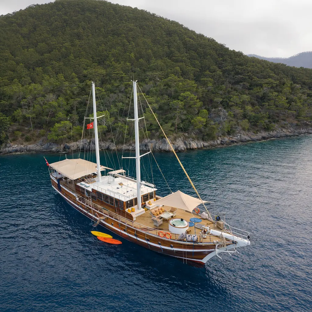 Acarian Gulet: Luxury Traditional Turkish Gulet
