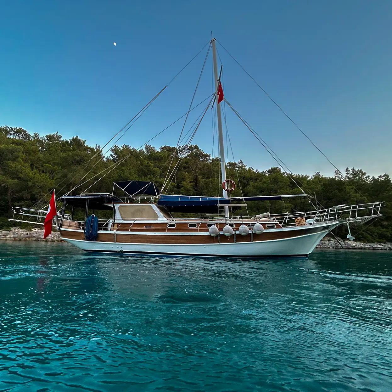 Lyrana Gulet: Classic Traditional Turkish Gulet
