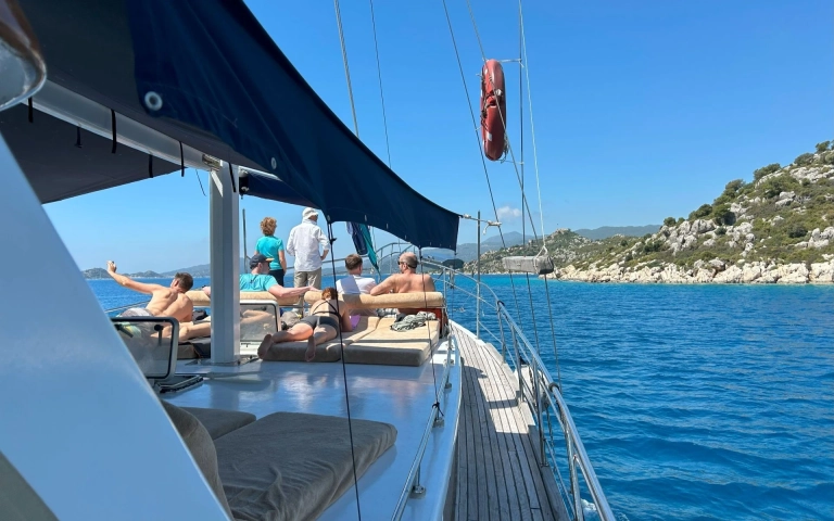 blue-cruise-relaxing-on-deck-kekova