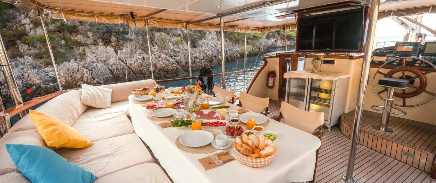 Luxury Breakfast on a Luxury Gulet Cabin Charter Tour